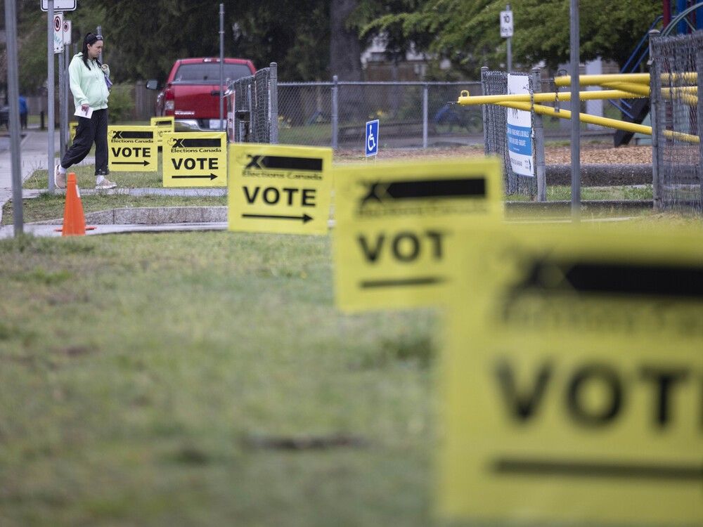 NextImg:Elections Canada hops on social media to battle ballot confusion