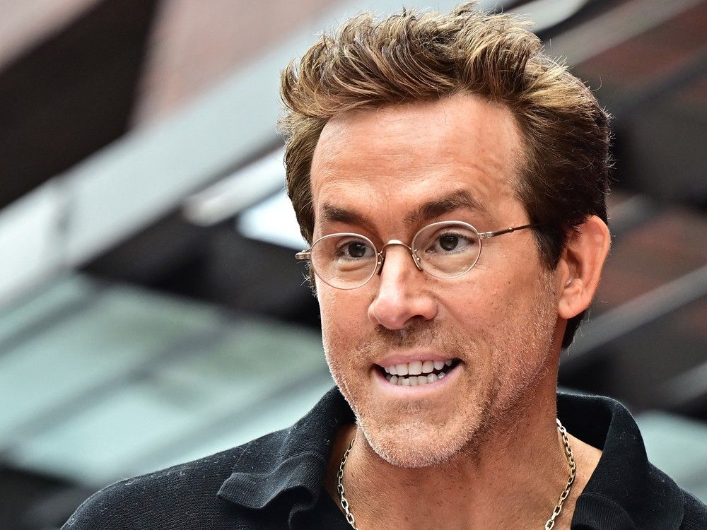 NextImg:Ryan Reynolds teams up with Tim Hortons to market their new breakfast boxes