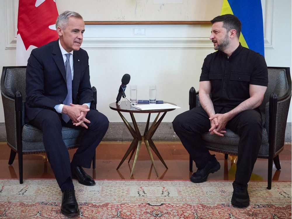 NextImg:Ukraine has Canada's 'absolute support,' Carney tells Zelenskyy in Rome
