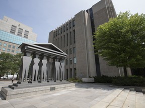 Exterior view of a courthouse.