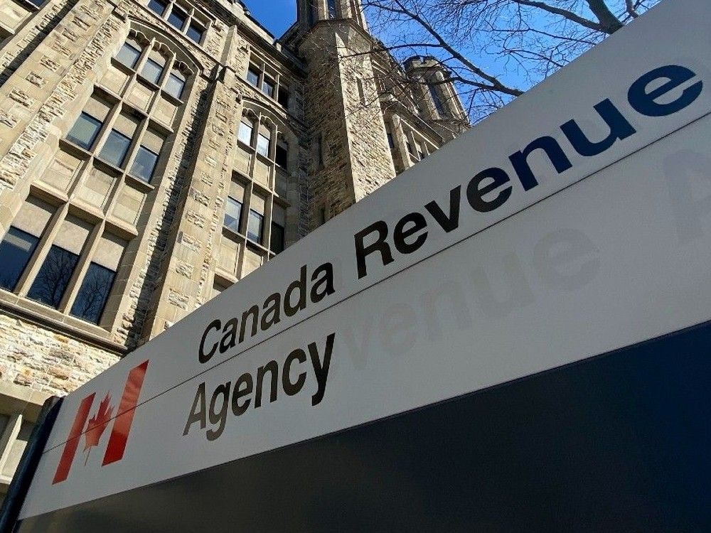 NextImg:CRA delayed in updating TFSA contribution room. Better to wait, advisors say