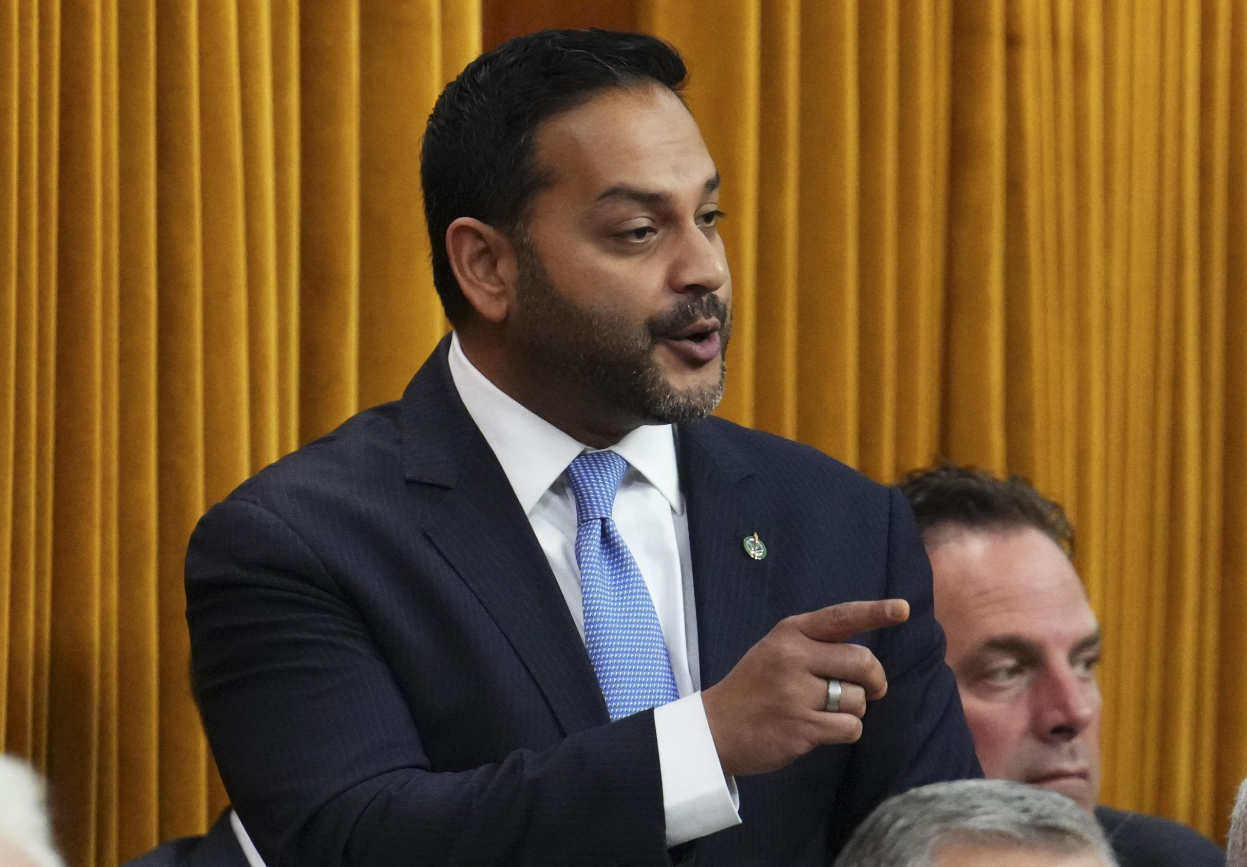  Another Conservative MP has warned the House of Commons that if they don’t shape up, Alberta might divorce them. Calgary MP Shuvaloy Majumdar didn’t explicitly threaten Alberta separation (and he’s said he remains pro-Canada), but he said that if Ottawa doesn’t deliver some oil and gas infrastructure the Carney government is going to be walking into “a constitutional crisis.”