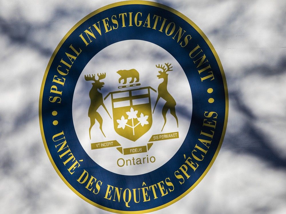 NextImg:Alleged car thief falls from elevated Toronto highway while fleeing police on foot