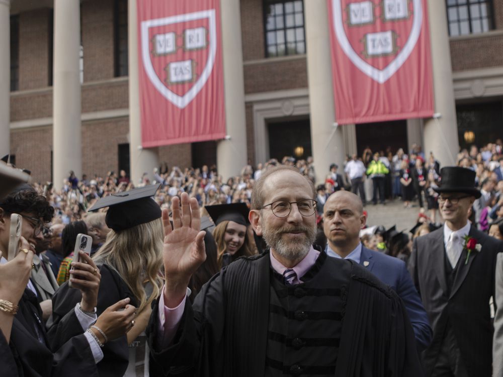 NextImg:Joe Oliver: Having silenced critics, university admins think they can do no wrong