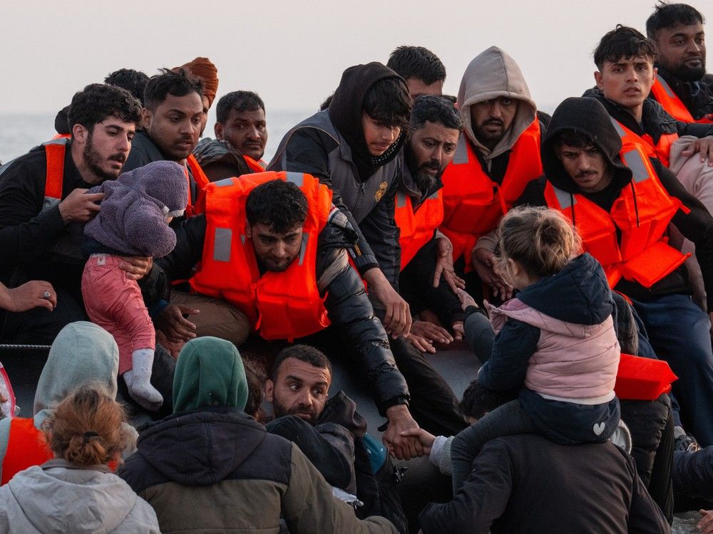 NextImg:Almost 1,200 migrants made English Channel crossings into U.K. Saturday, largest so far in 2025