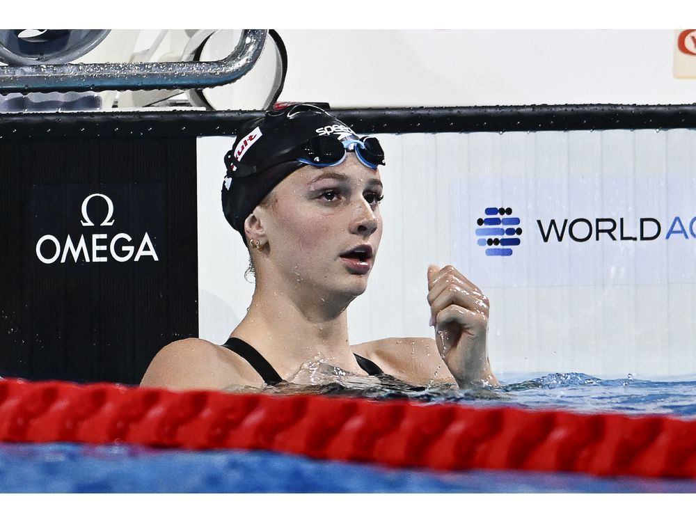 NextImg:Canadian teen Summer McIntosh sets two world records in three days