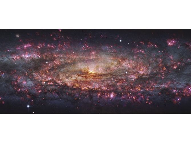 NextImg:A nearby galaxy is revealed in thousands of dazzling colours