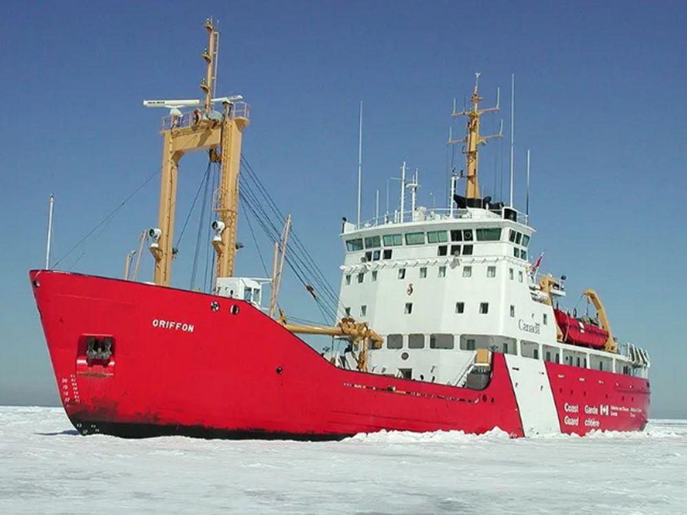 NextImg:Coast Guard union says crews in the dark about move to defence minister's control