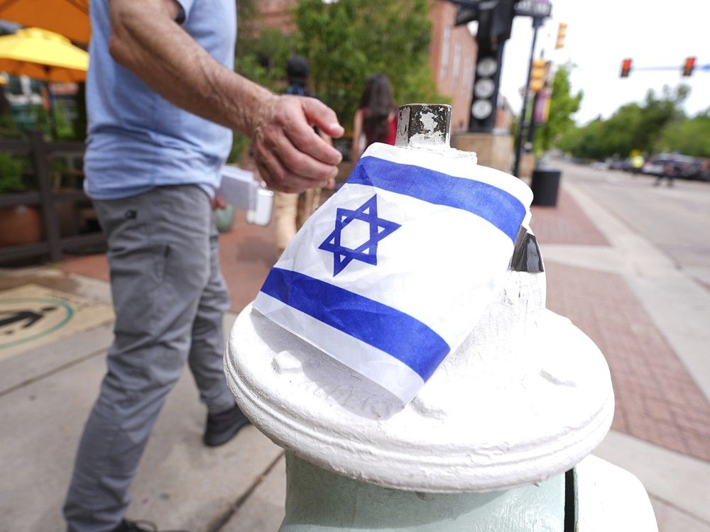 NextImg:Israel says the U.K. is sanctioning 2 Cabinet ministers