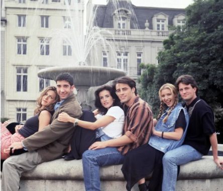 NextImg:Cocktail pairings for your favourite '90s shows