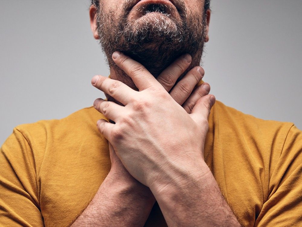 NextImg:'Swallowing razor blades': What to know about the painful symptom linked to latest COVID strain