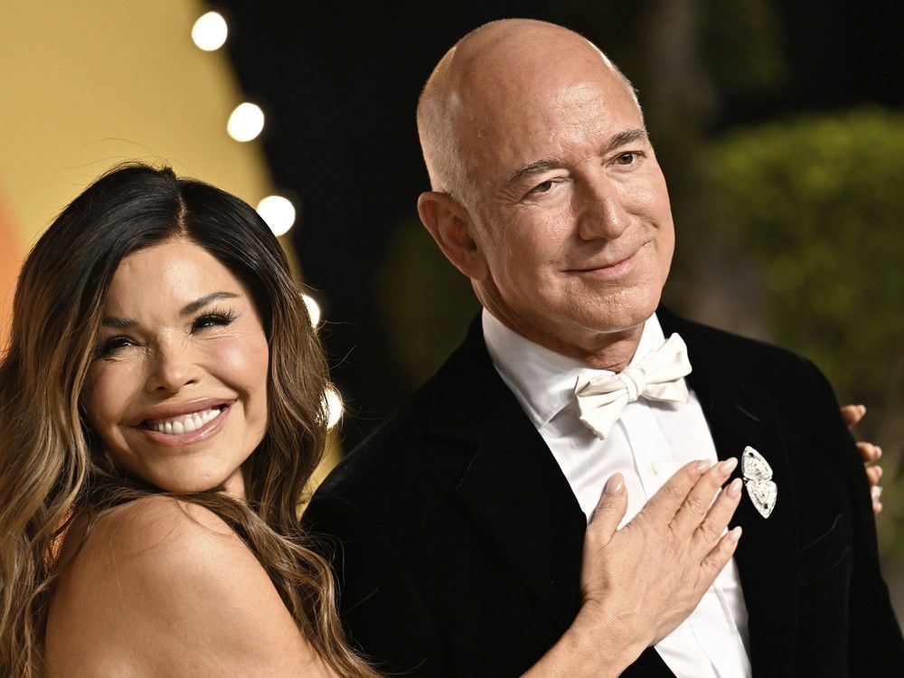 NextImg:In photos: Star-studded guests arrive for Bezos wedding