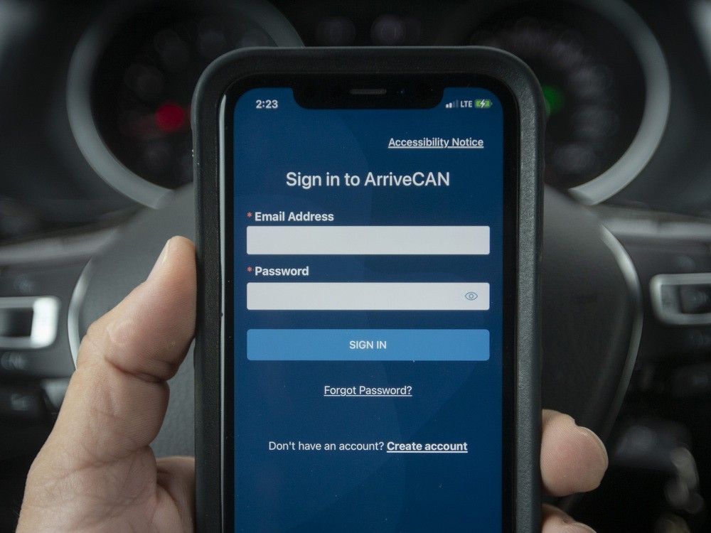NextImg:Feds awarded ArriveCan firm nearly $100 million in contracts, despite issues: AG report