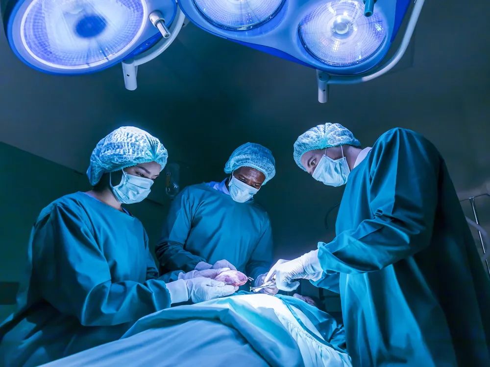 Canadians still waiting longer for surgeries than before COVID