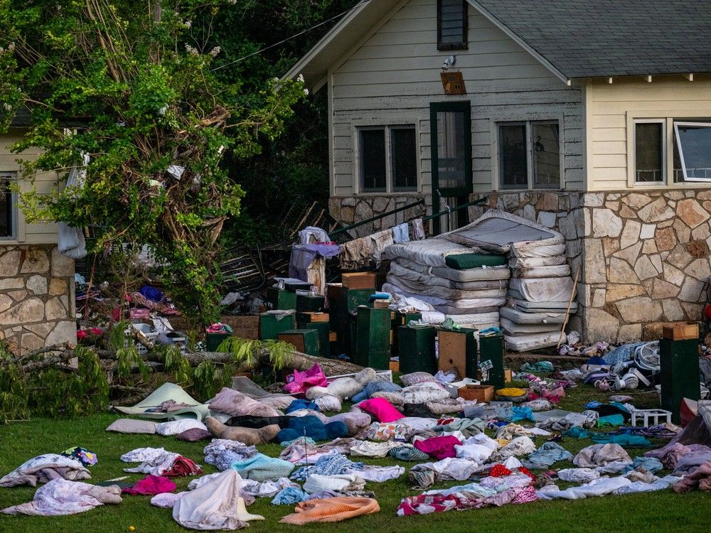 NextImg:Timelapse video shows water in Texas rising within minutes as death toll rises to over 100