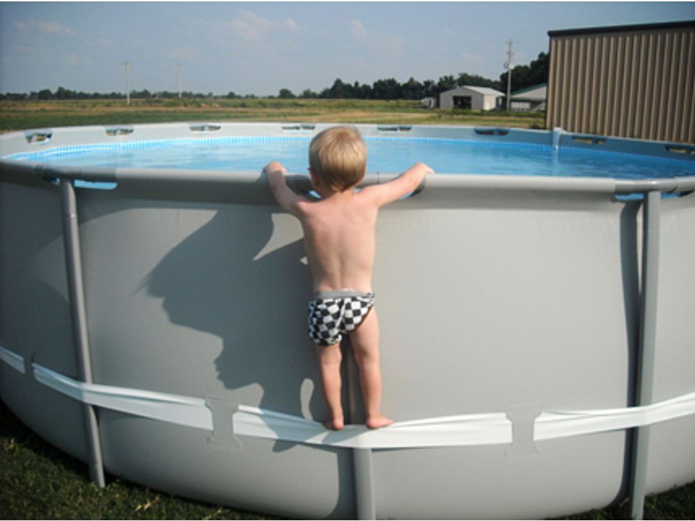 NextImg:Over 260,000 pools sold across Canada under recall after reports of 9 deaths in U.S.
