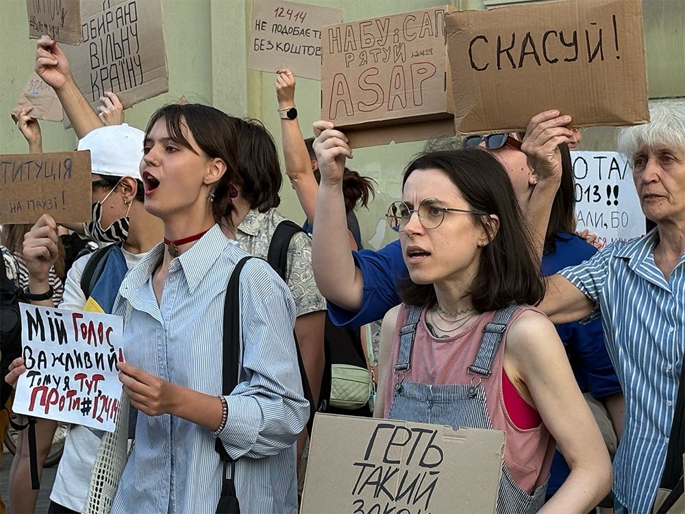 NextImg:Adam Zivo: Ukrainian protests quash Zelenskyy’s contentious power grab