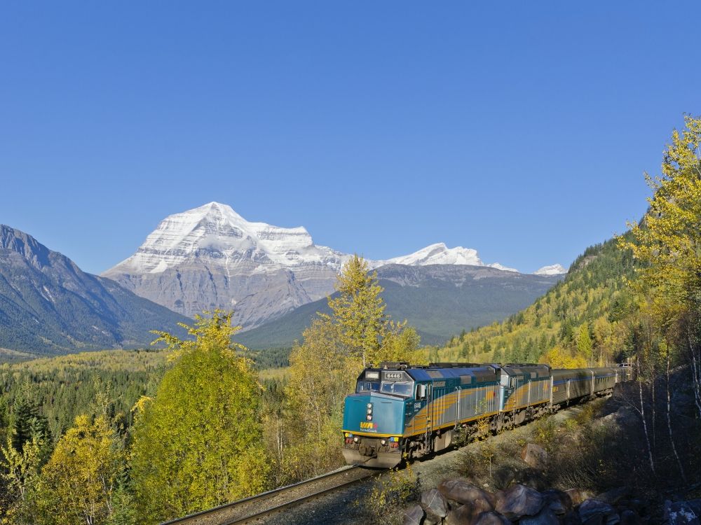 NextImg:Raymond J. de Souza: Via Rail's Toronto-to-Vancouver line tells the story of Canada