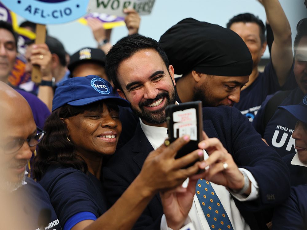 NextImg:Kelly McParland: New York swoons over an American Justin Trudeau