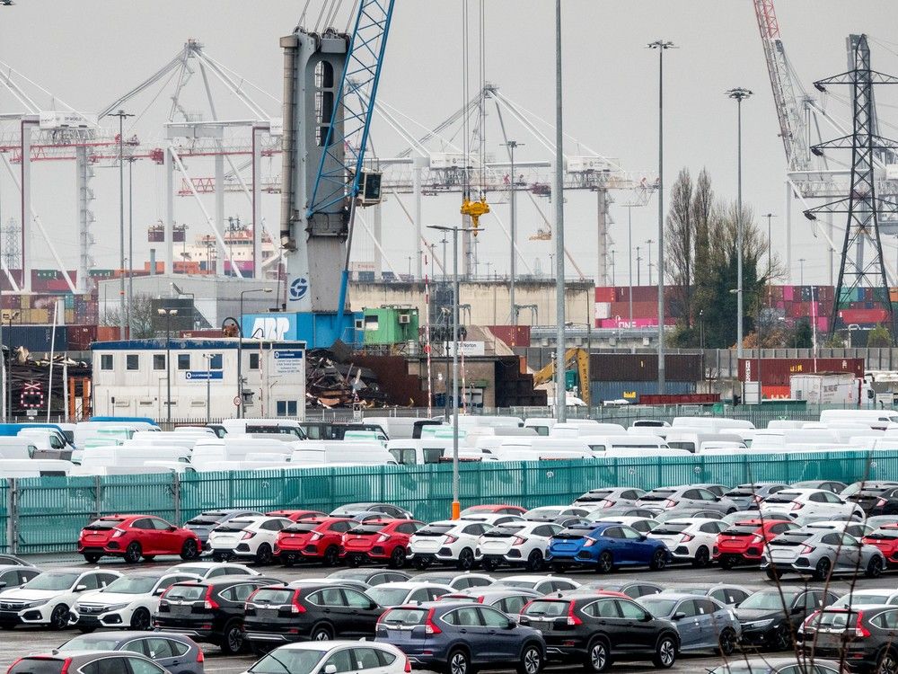 NextImg:Man who was denied asylum status in U.K. drowns trying to jump onto ship to Canada
