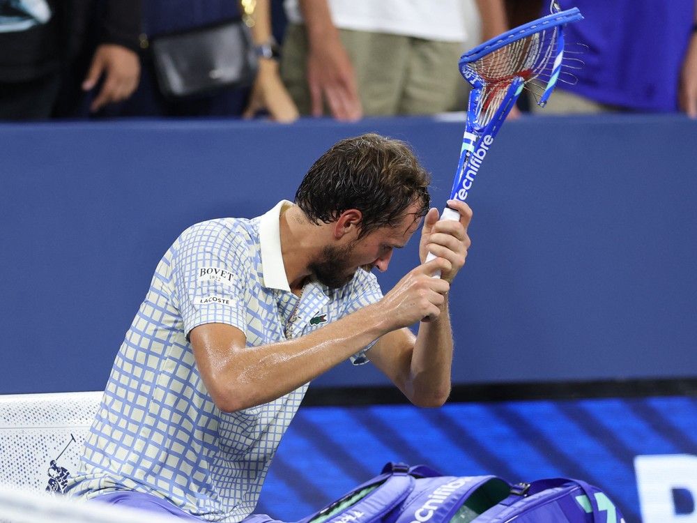 NextImg:What happened at the U.S. Open with Medvedev? Tennis star boos crowd, rips chair umpire during wild meltdown