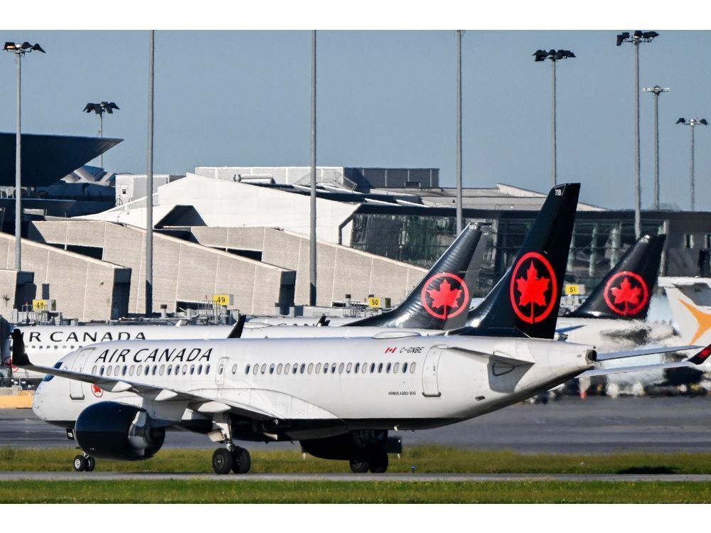 NextImg:Air Canada offers 32.5% increase for flight attendants in contract talks