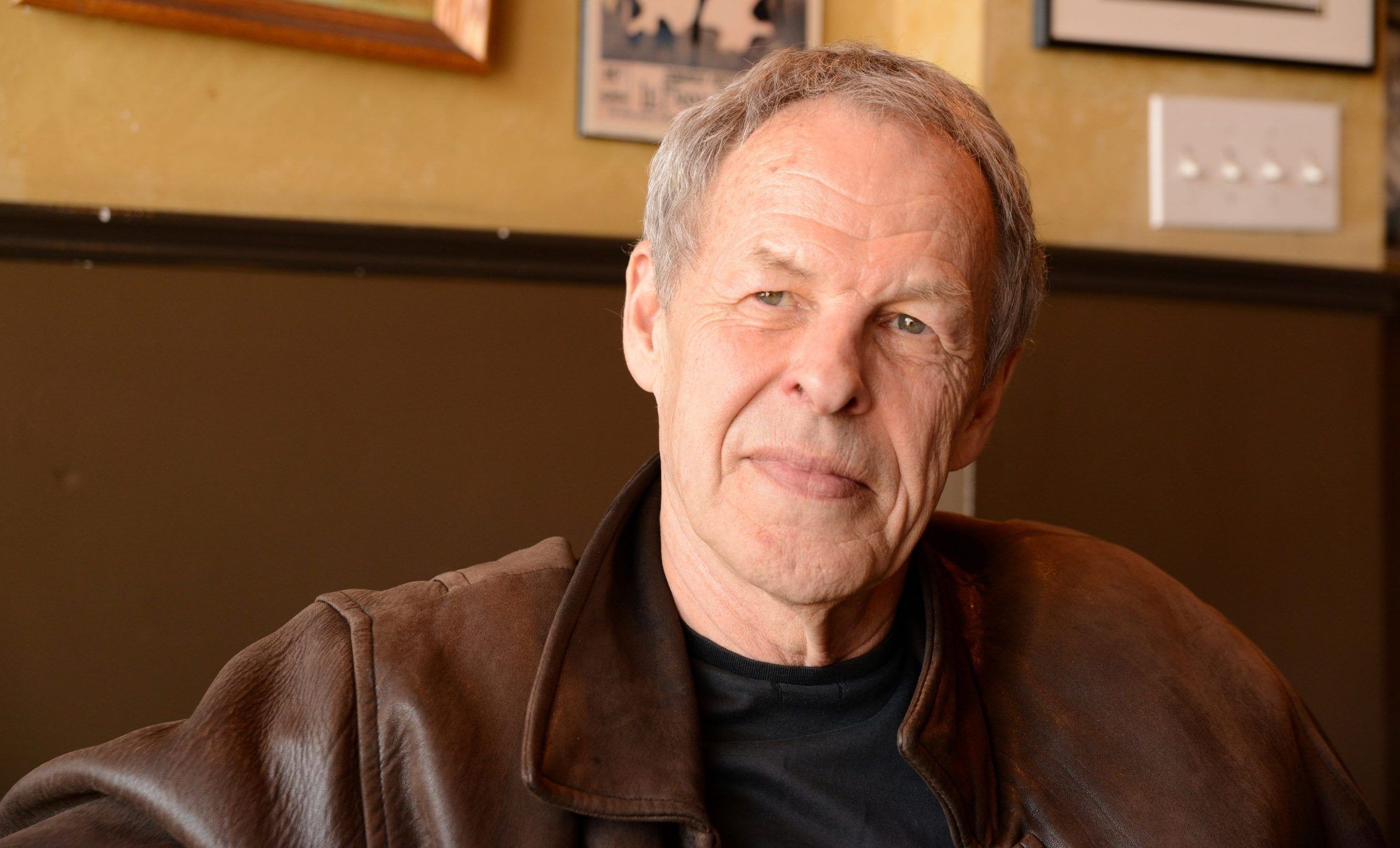 NextImg:Canadian author Linden MacIntyre explores dark and violent period in history