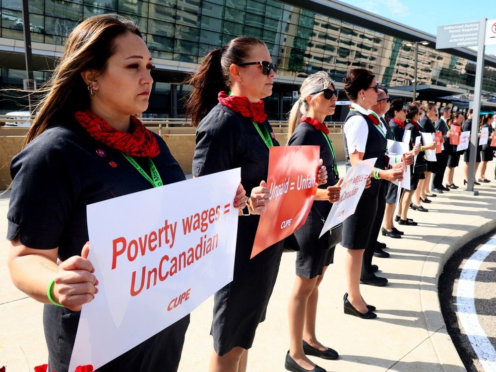 NextImg:Air Canada flight attendants on strike, airline's flights cancelled