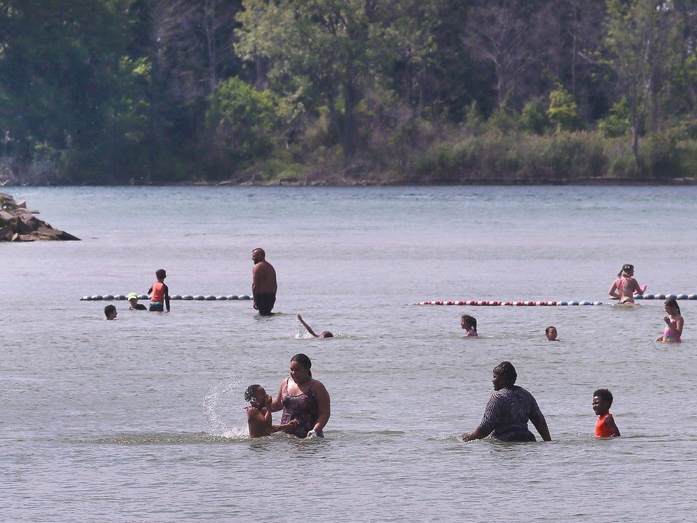NextImg:Sweltering heat wave returns to parts of Ontario, Quebec for multi-day stretch