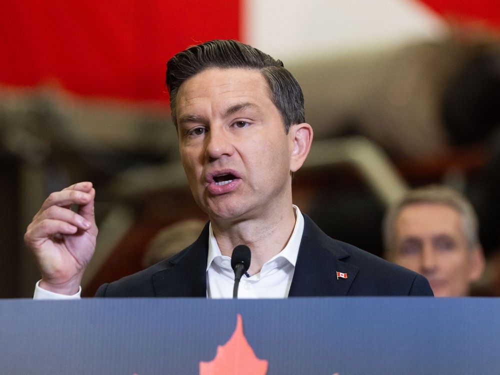 NextImg:Poilievre calls on Carney to get 'shovels in the ground' on two pipelines by next March