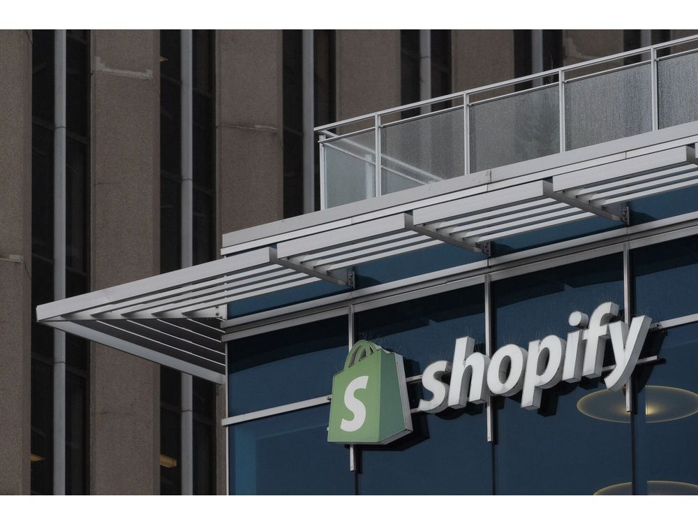 NextImg:Shopify adds new restrictions on merchants selling 'hateful' and offensive products