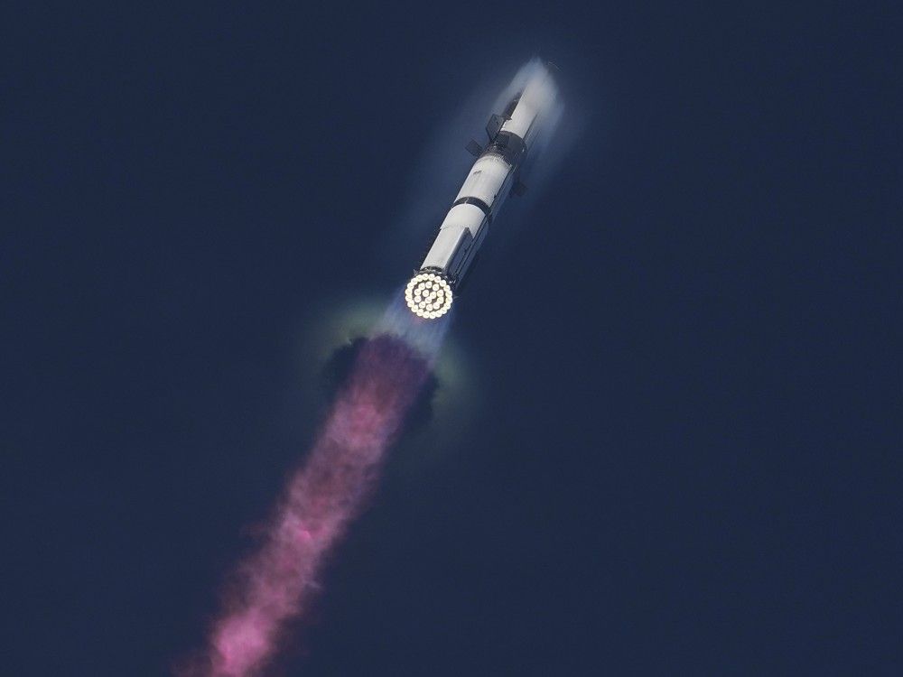 NextImg:SpaceX’s Starship deploys 8 dummy satellites, splashes down into Indian Ocean — as planned