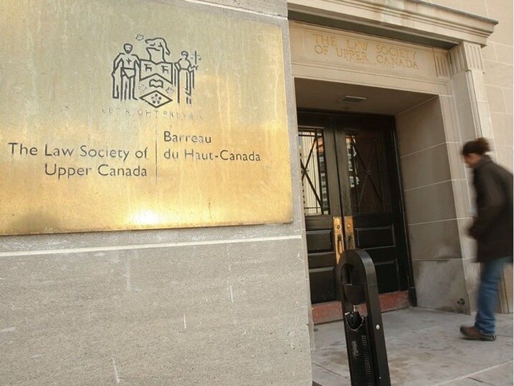 NextImg:'Naive' Toronto cop turned lawyer helped scammers launder $1.7 million stolen from B.C. city