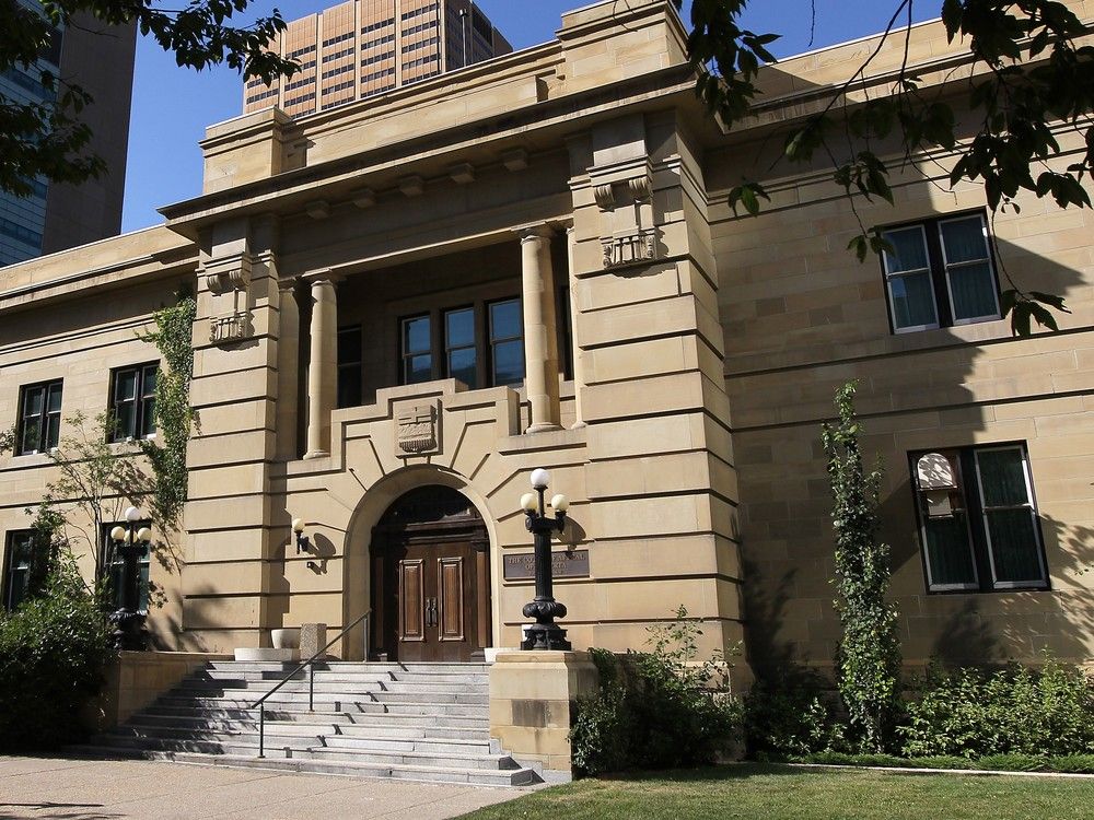 NextImg:Alberta court overturns sentence after judge declines to view child porn