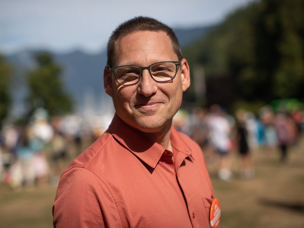 NextImg:Avi Lewis launches NDP leadership bid promising a 'public option' for groceries
