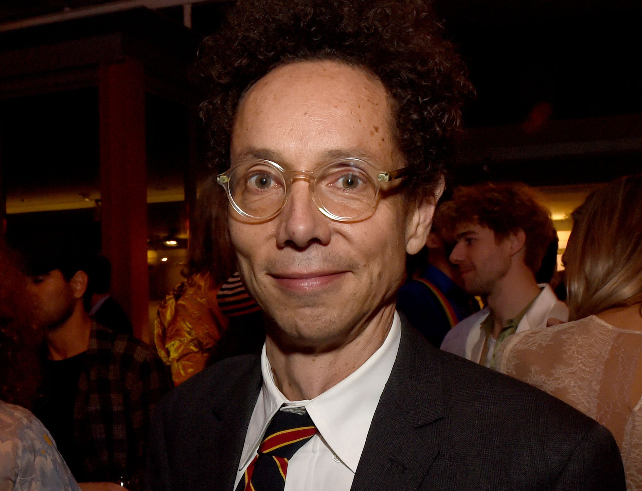  Malcolm Gladwell, who is easily one of Canada’s top-selling Canadian non-fiction authors, said in a recent podcast that he was “ashamed” he hadn’t done more to oppose the trend of trans athletes being allowed into women’s sports based entirely on their self-identified gender. Gladwell, a former elite sprinter, told the Real Science of Sport podcast that he knew it was unfair to expect women to compete against athletes with male biological advantages, but that he was “cowed” into keeping quiet.