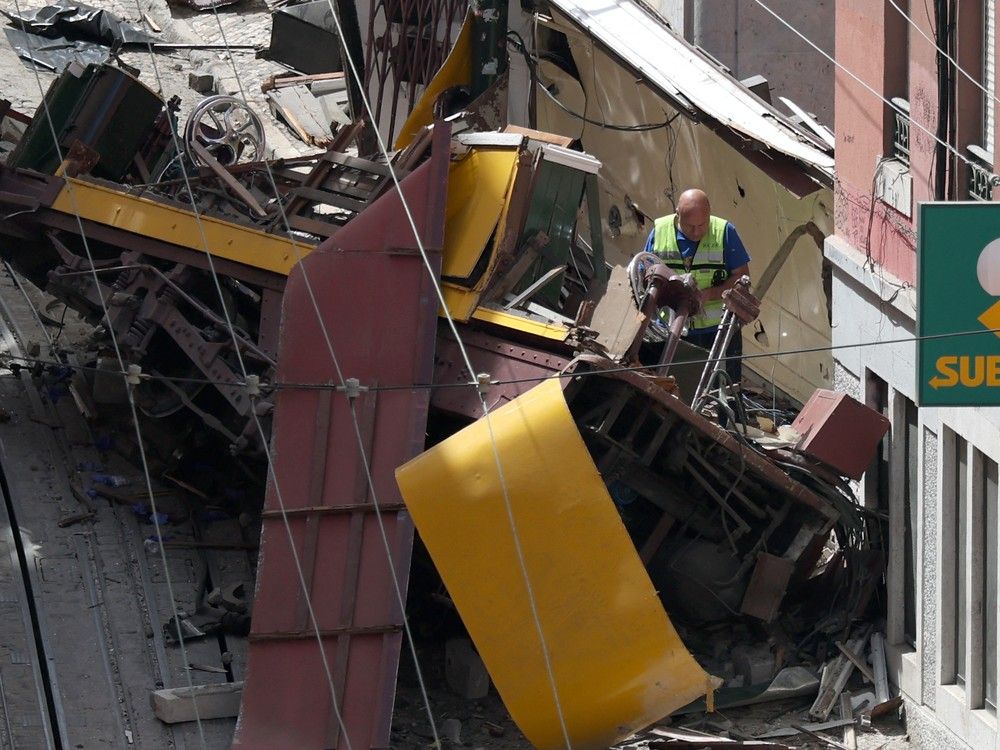 NextImg:Disconnected cable led to Lisbon streetcar crash that killed two Canadians, 14 others