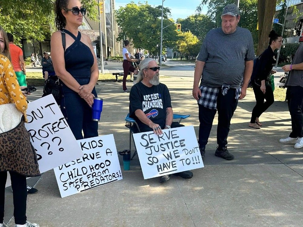  A mother of two and sexual assault survivor Jackie Heximer posted photos from a protest she attended in St. Catharines, Ont. on Sept. 10, 2025, against the suspect in the sexual assault of a child.