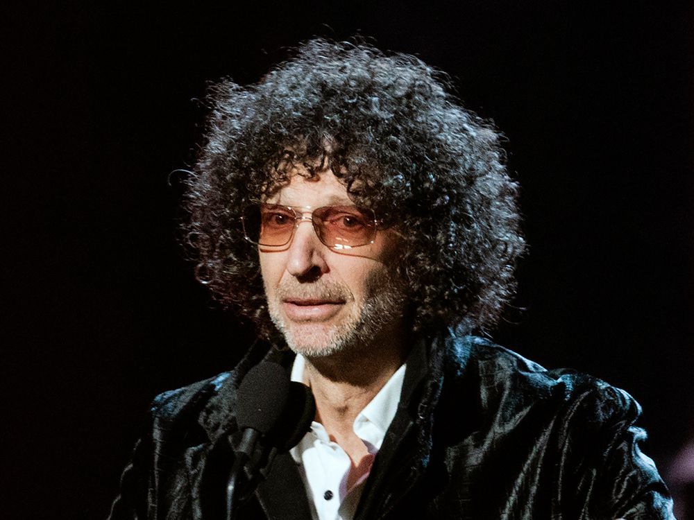 NextImg:Howard Stern returns to SiriusXM radio show after prank made it seem he had left