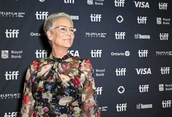  Jamie Lee Curtis produced The Lost Bus. Olivia Wong/Getty Images