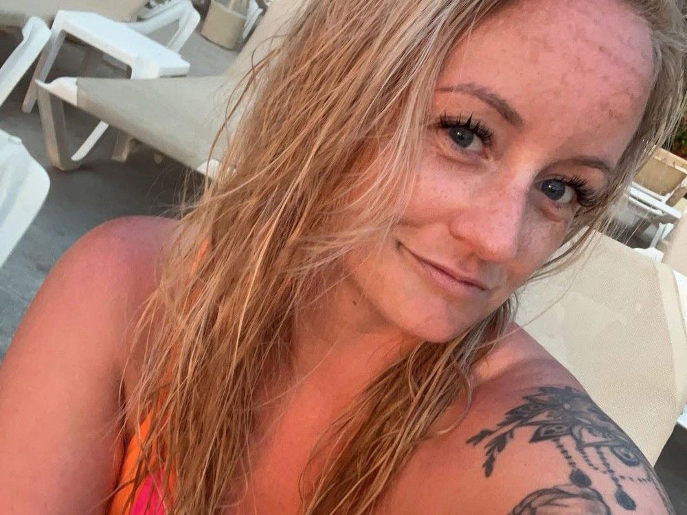 বিচার মন্ত্রীর সাথে অন্তরঙ্গ অংশীদার সহিংসতা বিল নিয়ে আলোচনায় নিহত বিসি মহিলার পরিবার বিচার মন্ত্রীর সাথে অন্তরঙ্গ অংশীদার সহিংসতা বিল নিয়ে আলোচনায় নিহত বিসি মহিলার পরিবার