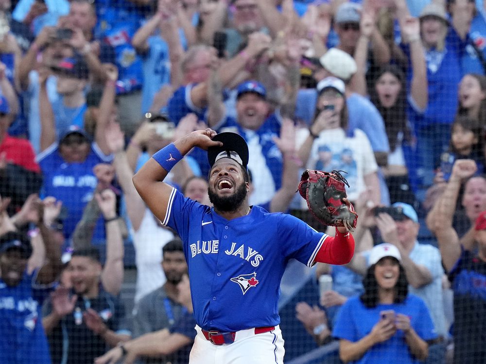 NextImg:Blue Jays tickets, like those for Yankees' post-season games, banned for out-of-country buyers