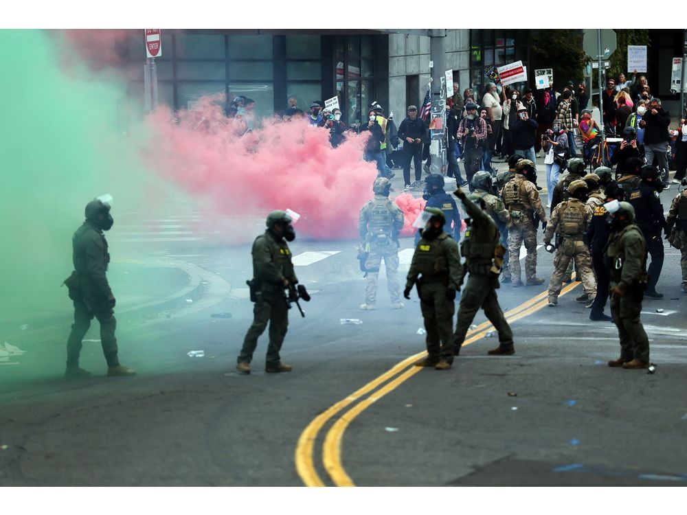 NextImg:Trump sending national guard to Chicago after being temporarily stopped from doing so in Portland