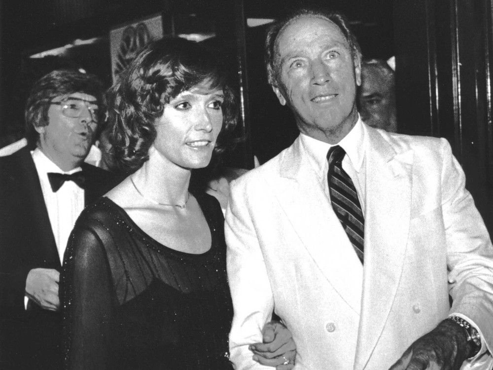  Pierre Elliott Trudeau with Margot Kidder.