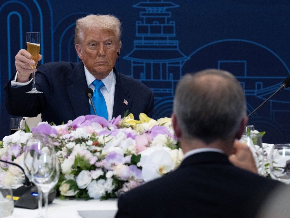 Trump says Carney ‘apologized’ for Ontario’s anti-tariff ad during Asia trip