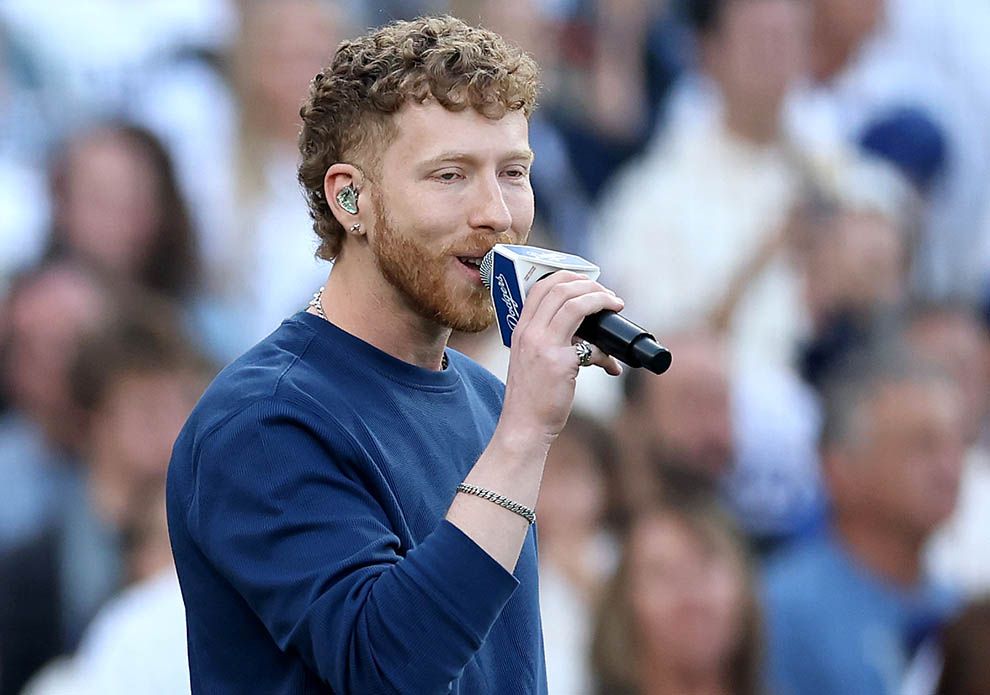  LOS ANGELES, CALIFORNIA – OCTOBER 27: Singer and musician JP Saxe sings the Canadian National Anthem before game three of the 2025 World Series between the Toronto Blue Jays and the Los Angeles Dodgers at Dodger Stadium on October 27, 2025 in Los Angeles, California. (Photo by Patrick Smith/Getty Images)