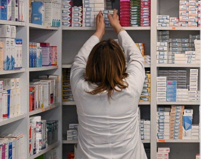 Doctors' professional associations, concerned about the potential for conflict of interest, caution their members about their financial ties to pharmaceutical manufacturers.