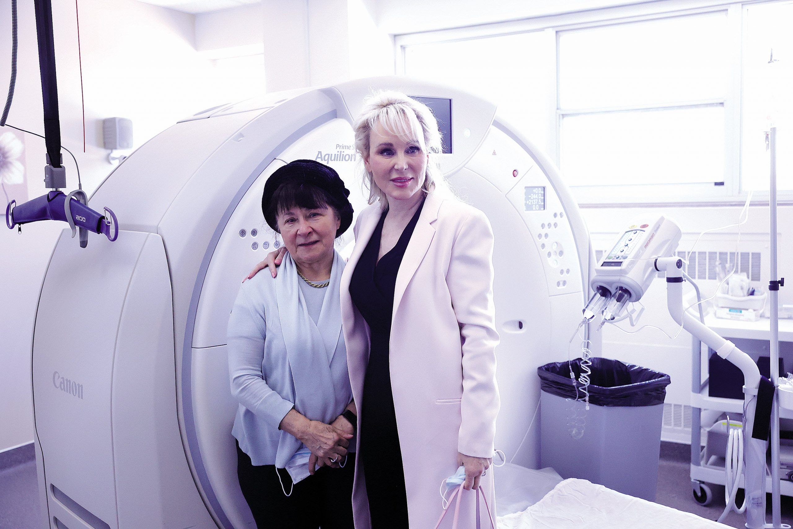  Suzanne Rogers with her mother, Suzanna Kolev, with the CT scanner in the Miklos Kolev Digital Imaging Suite at St. Joseph’s Hospital in Elliot Lake, Ont.