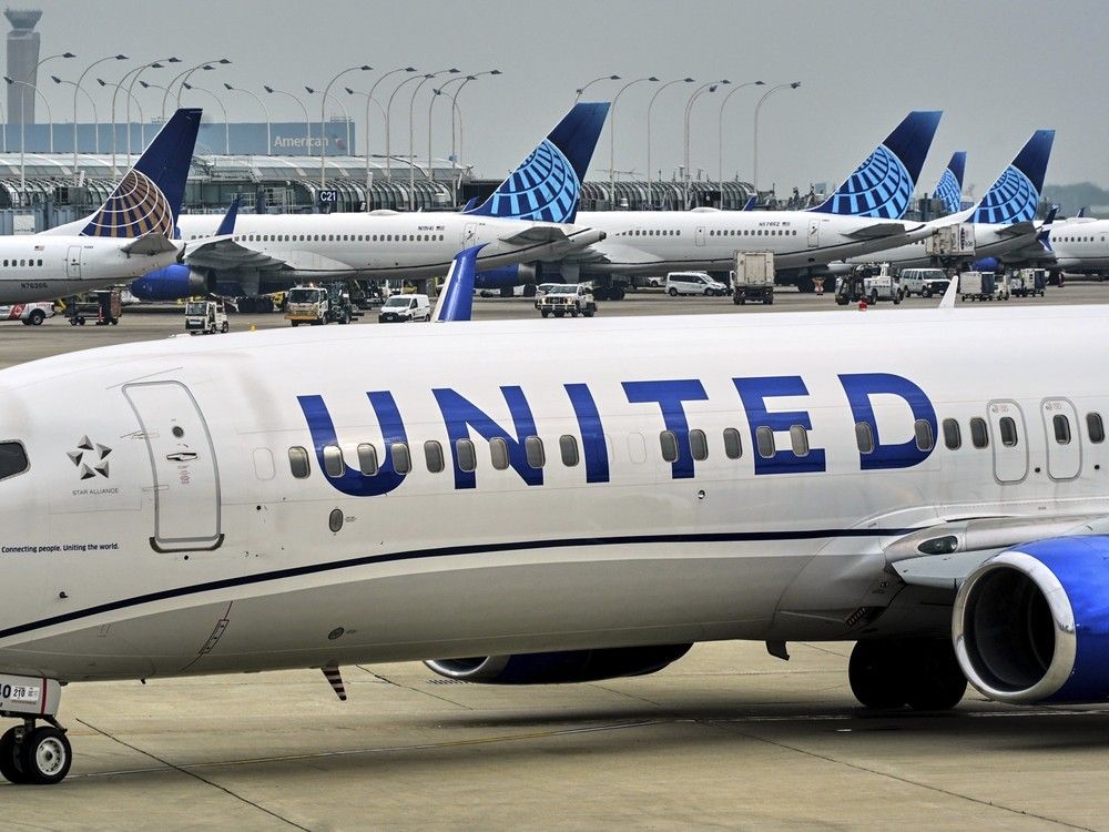 A United Airlines flight made an emergency landing in St. Louis after a passenger's alleged bomb threat on Sunday morning. A United Airlines flight made an emergency landing in St. Louis after a passenger's alleged bomb threat on Sunday morning.