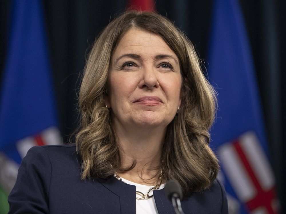 Danielle Smith says she's open to shipping oil to Pacific via U.S. Northwest